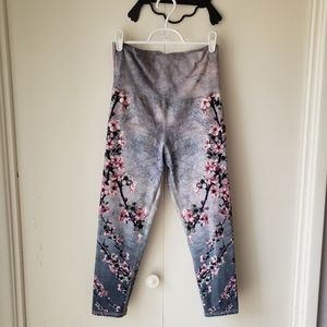 Evolution and Creation yoga pants/ leggings